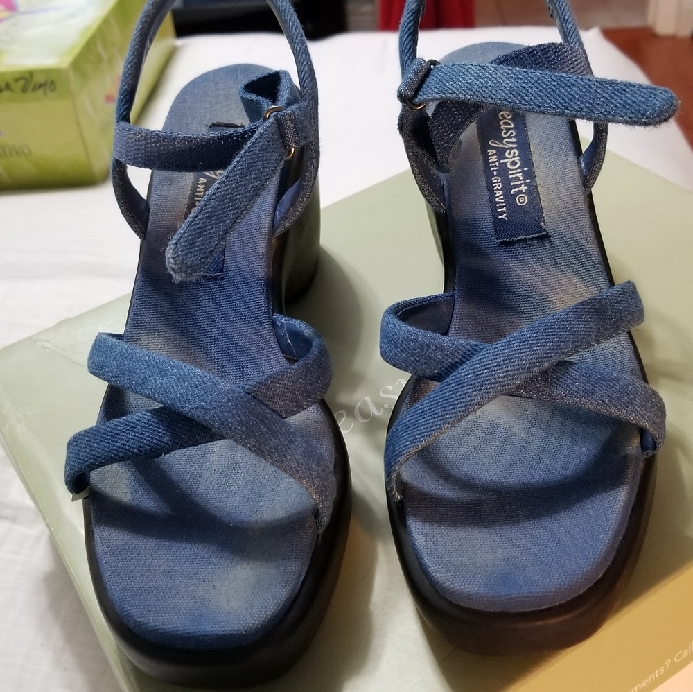 Women's shoes